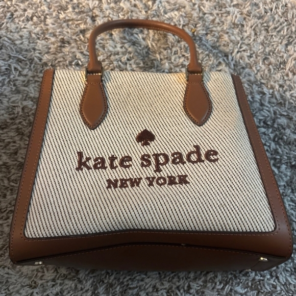 ** In Search Of** Kate Spade Crossbody In Warm Gingerbread - Picture 2 of 2